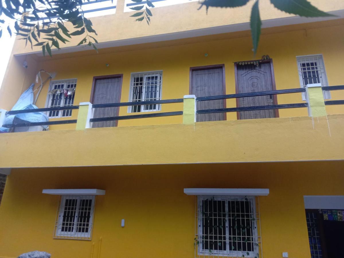 Thendral Homestay Pondicherry Ngoại thất bức ảnh