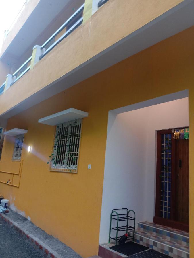 Thendral Homestay Pondicherry Ngoại thất bức ảnh
